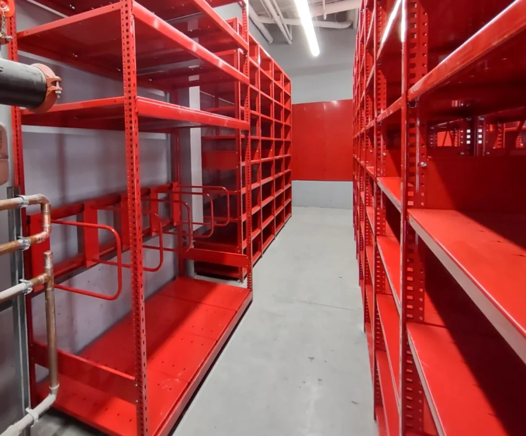 Rangement vertical accessoires pour mini-racking equipement entreposage stockage Pedlex fabrique au Quebec - Pedlex Rangement vertical accessoires pour mini-racking equipement entreposage stockage Pedlex fabrique au Quebec